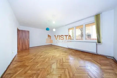 Spatiu versatil cu vad excelent in Centrul Civic, zona Onix - Brasov