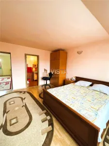 Casa Individuala caramida, 5 camere, fundatie inalta, planseu beton, Garaj, teren 650 mp - foto 3