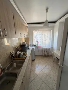 Apartamentt renovat,et.3/8 in bloc stradal Calea Mosilor Bd Carol - foto 13