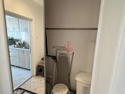 Apartamentt renovat,et.3/8 in bloc stradal Calea Mosilor Bd Carol - foto 6