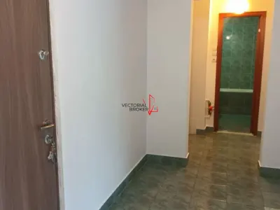 Apartament decomandat in bloc din 1993  zona Parcul Circului Vidin - foto 7
