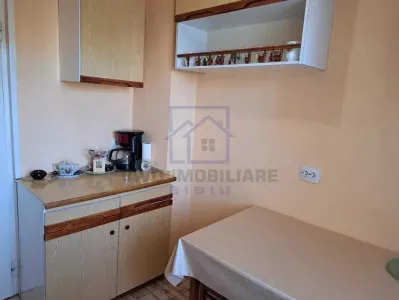 Apartament de vanzare in Sibiu - 2 camere, decomandat, cu balcon, zona Calea Dumbravii - foto 7