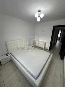 Apartament de inchiriat in Sibiu - 4 camere, 2 bai, 92 mp, Central - foto 6