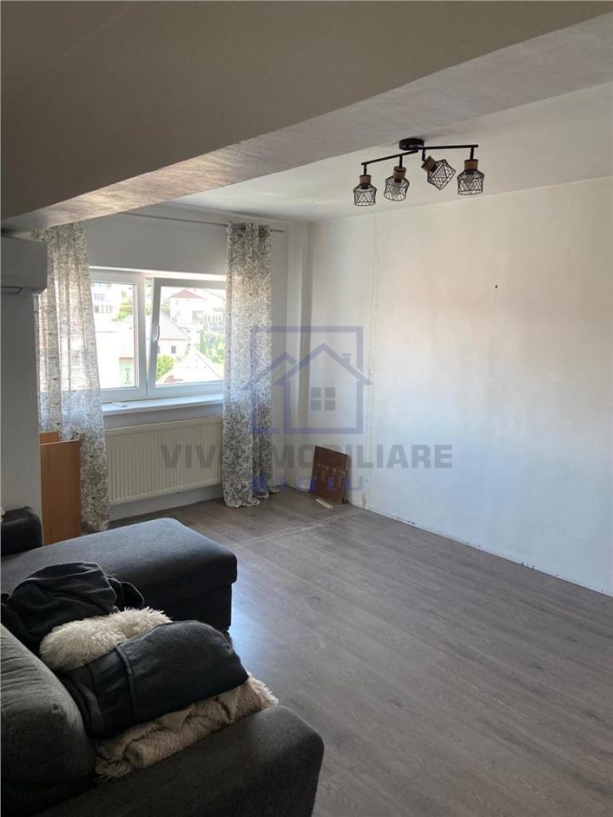 Apartament de vanzare in Sibiu - 2 camere, decomandat, zona Strand I - Sibiu