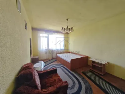 Apartament de vanzare in Sibiu - 2 camere, decomandat, garaj si pivnita, Cartierul Strand - foto 2