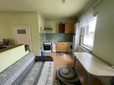 Apartament de vanzare in Sibiu - la casa, cu pod si pivnita, Central - foto 4