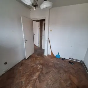 Vand apartament 2 camere - foto 2
