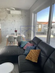 Penthouse de vanzare in Sibiu - 3 camere, terasa de 52 mp, loc de parcare privat, zona Stefan cel Mare - foto 2
