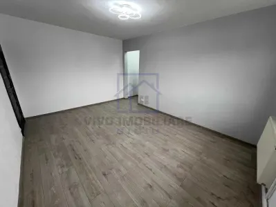 Apartament de vanzare in Sibiu - 2 camere, cu balcon si pivnita, zona Mihai Viteazu - foto 2