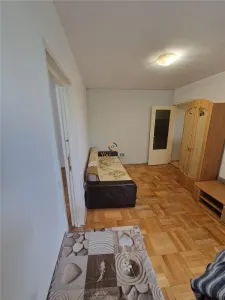 Apartament 2 camere etaj 2 zona Dacia / Iulius Town / - foto 19