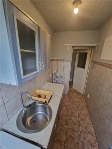 Apartament 2 camere etaj 2 zona Dacia / Iulius Town / - foto 4