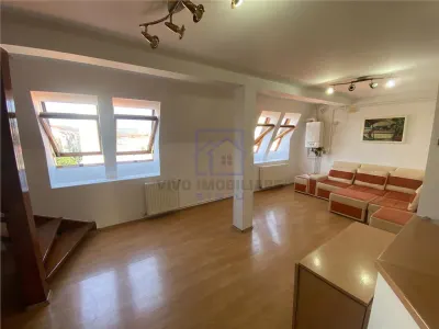 Apartament de vanzare in Sibiu - 4 camere, cu pivnita, Vasile Aaron - foto 2