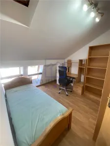 Apartament de vanzare in Sibiu - 4 camere, cu pivnita, Vasile Aaron - foto 4