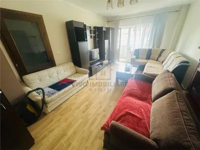 Apartament de vanzare in Sibiu - 3 camere, decomandat, cu balcon, Central - Sibiu