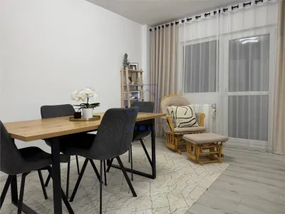 Apartament de vanzare in Sibiu - 3 camere, decomandat, cu balcon si pivnita,  Bd. Mihai Viteazu - foto 4