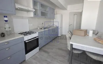 Apartament de vanzare in Sibiu - 3 camere, gradina 55 mp, parcare subterana, Turnisor - foto 2