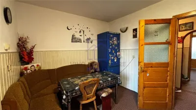 Apartament de vanzare in Sibiu - 2 camere, decomandat, cu balcon si pivnita, Vasile Aaron - foto 4