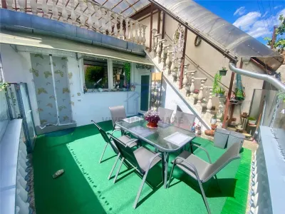 Casa de vanzare in Sibiu - Individuala cu 2 apartamente, cu pivnita, Turnisor, se accepta schimb cu apartament - foto 12