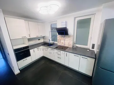 Casa de inchiriat in Sibiu situata in zona Parcul Sub Arini finisaje Premium - foto 8