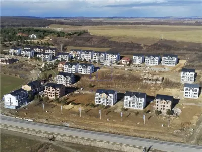 Teren de vanzare in Sibiu - cu autorizatie 1 bloc, drum amenajat si utilitati - Sibiu