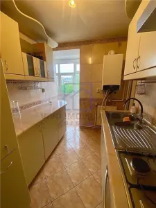 Apartament de vanzare in Sibiu - renovat si mobilat cu pivnita, zona Ariesului - foto 4