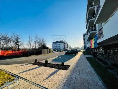 Apartament de vanzare in Sibiu - 3 camere, decomandat, cu terasa si boxa - foto 9
