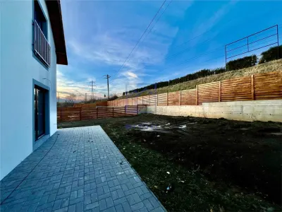 Casa de vanzare in Sibiu - Individuala la cheie, zona Bavaria - foto 16