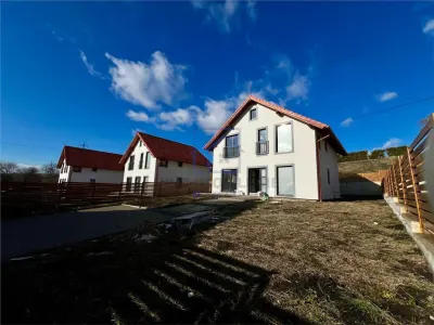 Casa de vanzare in Sibiu - Individuala la cheie, zona Bavaria - foto 19
