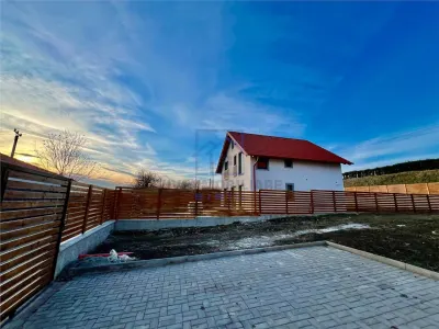 Casa de vanzare in Sibiu - Individuala la cheie, zona Bavaria - foto 20