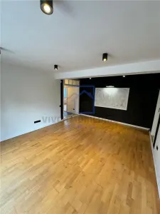 Spatiu de birouri de inchiriat in Sibiu -  ideal pentru cabinete medicale, birouri, etc - foto 3