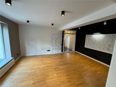 Spatiu de birouri de inchiriat in Sibiu -  ideal pentru cabinete medicale, birouri, etc - foto 10