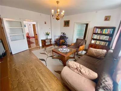 Apartament de vanzare in Sibiu - 2 apartamente zona Milea - foto 2
