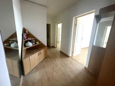 3 camere decomandat | 60 mp + logie | Etaj intermediar | Calea Bucuresti - foto 4