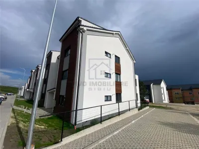 Apartament de vanzare in Sbiu - la cheie, 52.26 mp utili plus balcon, vedere panoramica, concept de lux - foto 4