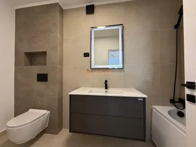 Apartament la casa cu curte si garaj la 5 minute de Centrul Vechi, Brasov - foto 7