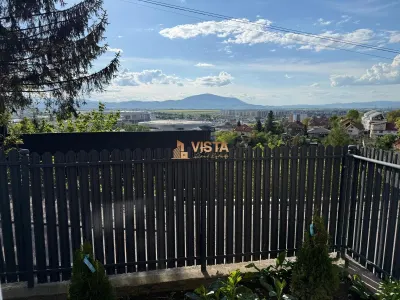 Apartament la casa cu curte si garaj la 5 minute de Centrul Vechi, Brasov - foto 10