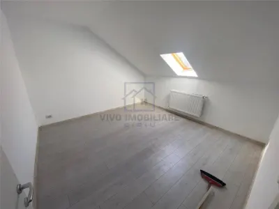 Apartament de vanzare in Sibiu - 4 camere, finisat, cu balcon, zona Mihai Viteazu - foto 5