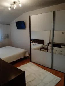 Decomandat cu centrala /2 camere/Zona Dambovita/Mansarda - foto 7