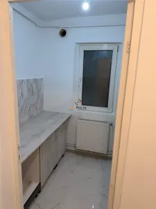 Apartament recent renovat cu centrala proprie parter zona Sagului - foto 2