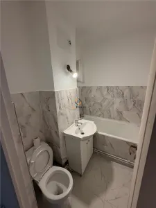 Apartament recent renovat cu centrala proprie parter zona Sagului - foto 3
