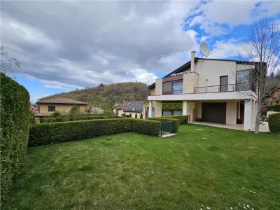 Casa deosebita de inchiriat in Green Valley - Brasov