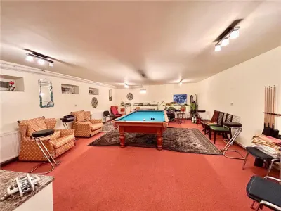 Casa versatila, cu potential real de investitie Sacele - foto 17