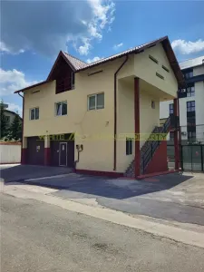 Vila 14 camere, piscina exterioara, Bragadiru, oportunitate extindere - foto 9