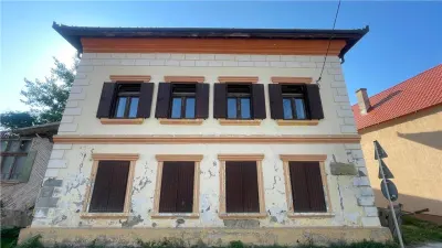 ANTECONTRACT Casa speciala cu istorie de vanzare Jimbor | Fosta scoala - Jimbor