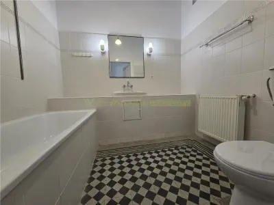 Apartament superb renovat in Centrul Istoric Brasov - foto 11
