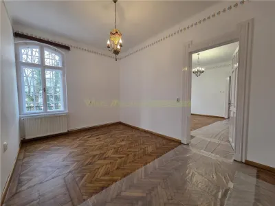 Apartament superb renovat in Centrul Istoric Brasov - foto 17