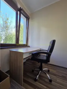Apartament central cu acces la gradina si 2 locuri parcare - foto 16