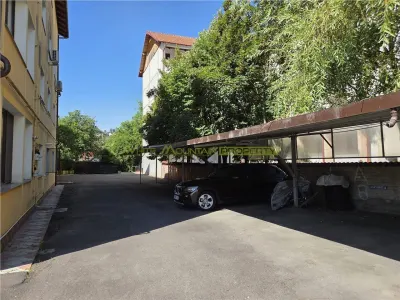 Apartament central cu acces la gradina si 2 locuri parcare - foto 9