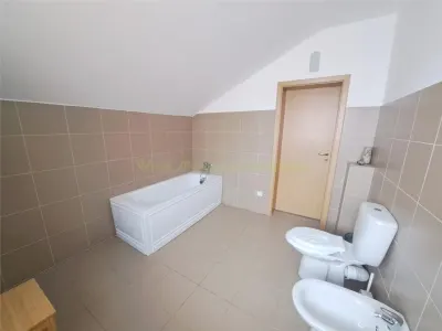 Cluj, Floresti apartament 4 camere, negociabil - foto 17