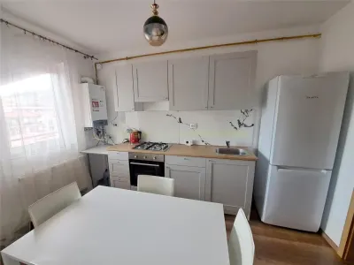 Cluj, Floresti apartament 4 camere, negociabil - foto 8